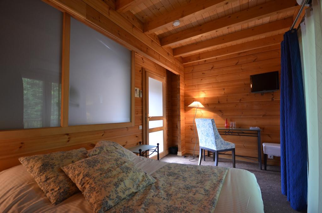 Les Grands Frenes Bed & Breakfast Plaine-de-Walsch Exterior photo