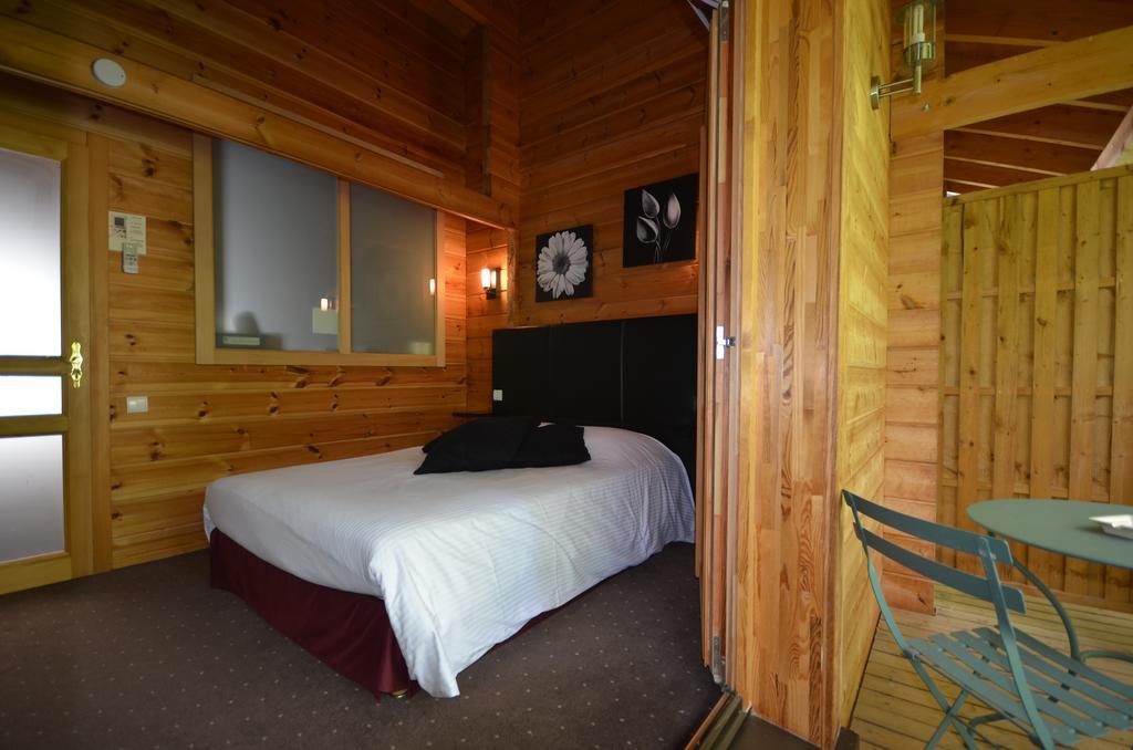 Les Grands Frenes Bed & Breakfast Plaine-de-Walsch Exterior photo