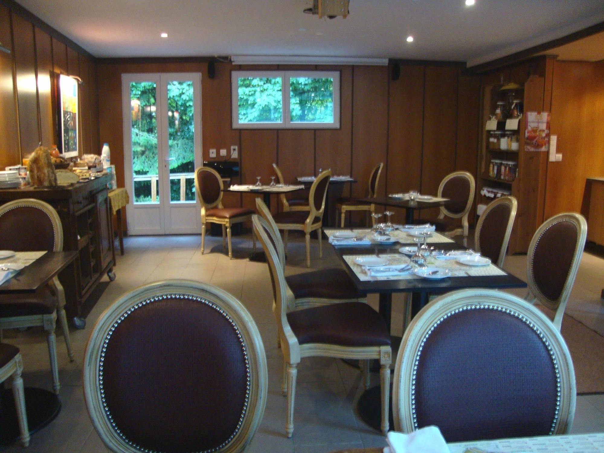 Les Grands Frenes Bed & Breakfast Plaine-de-Walsch Exterior photo
