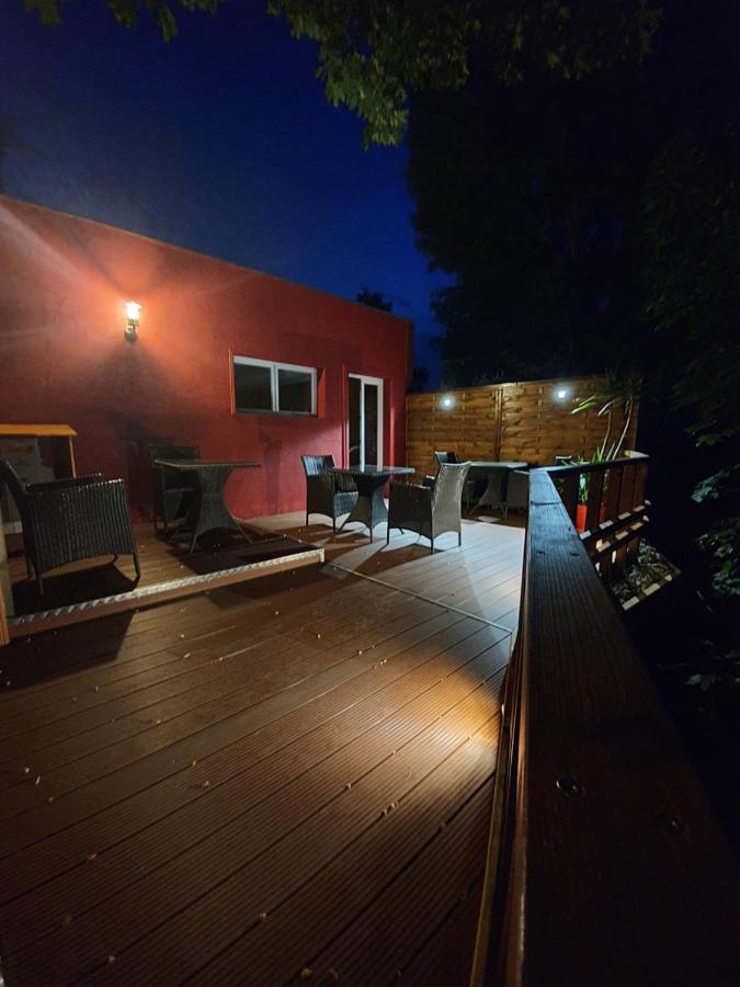 Les Grands Frenes Bed & Breakfast Plaine-de-Walsch Exterior photo